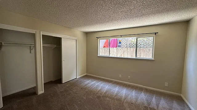 2727 Bayshore Ave — Photo 34
