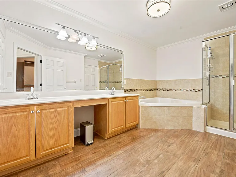 65 Old Barn Dr — Photo 16