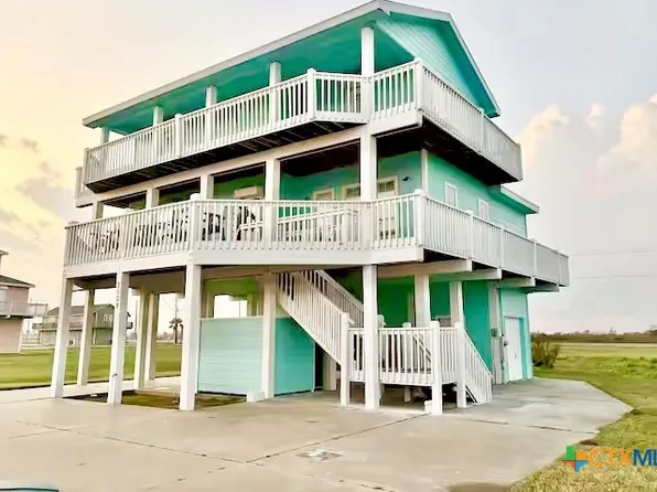3109 Diane St, Crystal Beach, TX 77650