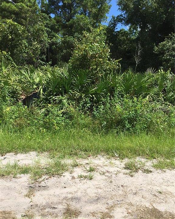 2nd image of 1785 Villa Dr