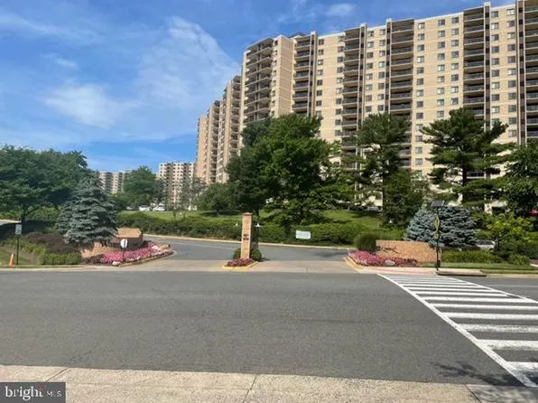 205 Yoakum Pkwy Unit 804, Alexandria, VA 22304