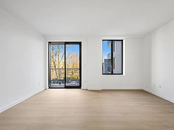 3rd image of 645 Park Pl #7H