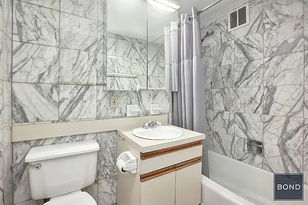 Sold by Bond New York | media 13