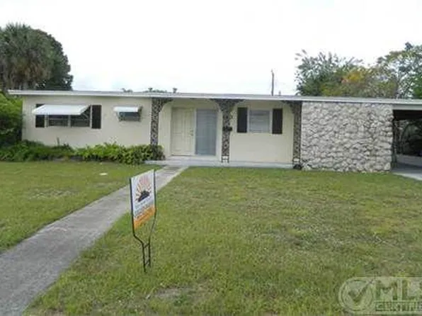140 SE Prima Vista Blvd, Port Saint Lucie, FL 34983