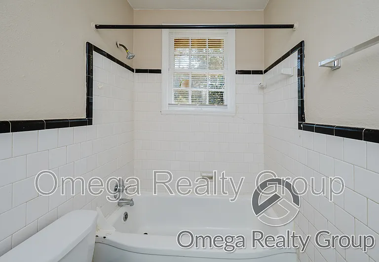 1026 Pershing St #C — Photo 27