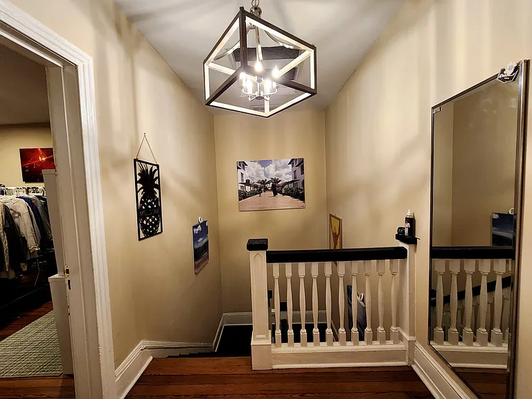 6668 Lincoln Dr — Photo 6