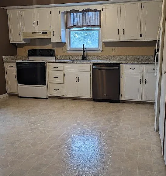 21-23 Rosemont Ct #23B — Photo 8