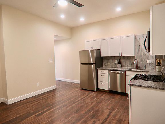 3rd image of 1708 Saint Paul St #B