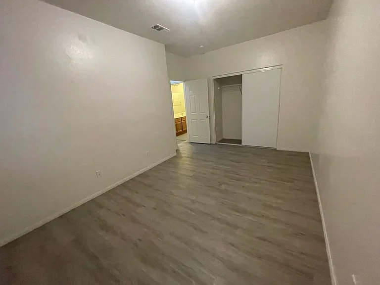 14190 Blackstone St — Photo 39