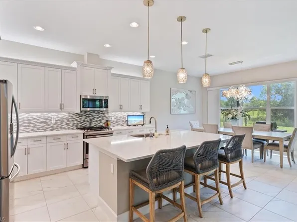 28646 Lobos CIR, BONITA SPRINGS, FL 34135