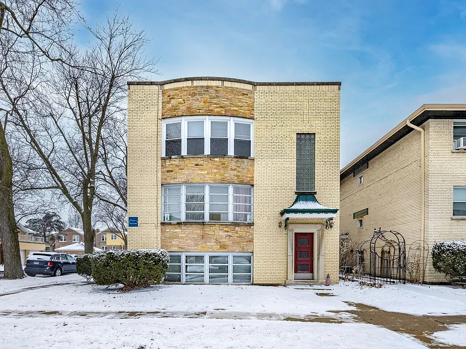 1648 Clarence Ave #1R