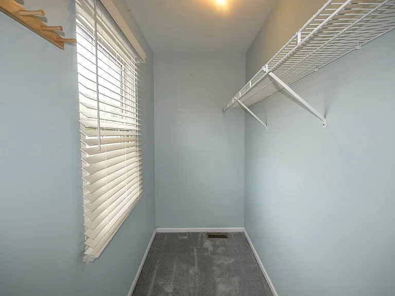 376 Bentley Pl — Photo 10