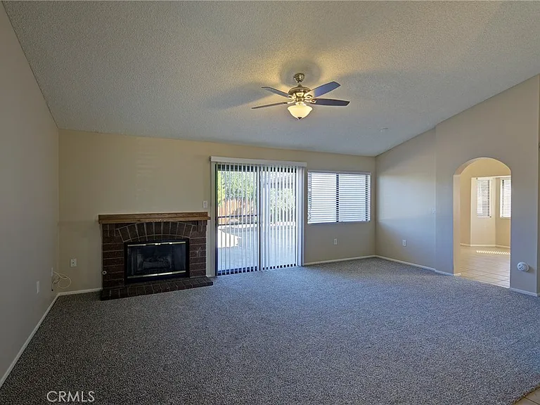 26640 Braddock Rd — Photo 6