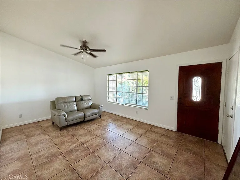 10311 Oak Bark Ln — Photo 2