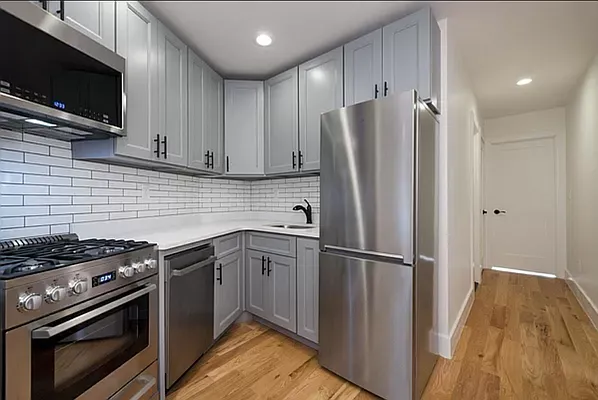 Rented by REAL New York | media 2