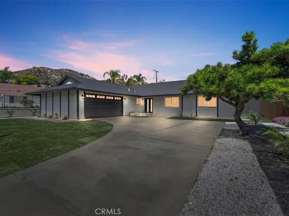 5417 Peacock Ln, Riverside, CA 92505