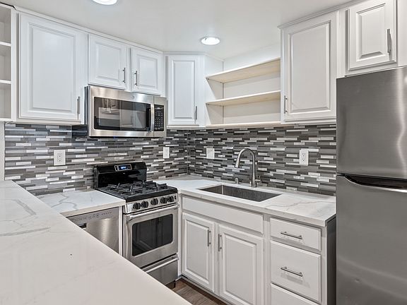 2nd image of 59 10th St #105