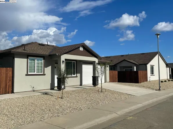 901 Rio Robles Ave, Sacramento, CA 95838