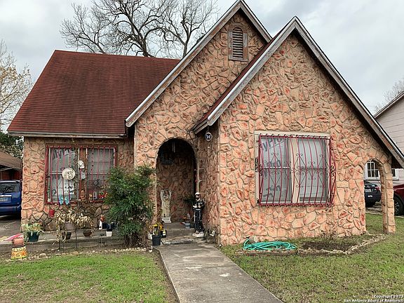 2nd image of 134 HOLLENBECK AVE