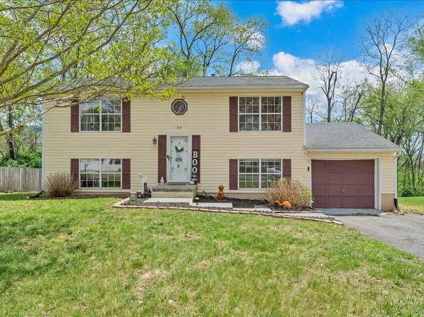 919 Bolejack Blvd, Roanoke, VA 24019