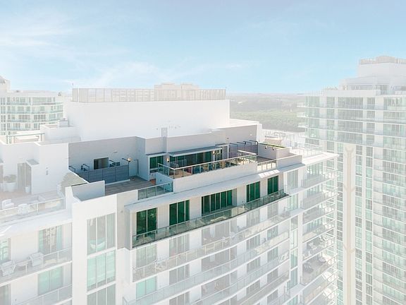 2nd image of 300 Sunny Isles Blvd #3