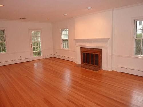 3rd image of 3 Columbus Cir