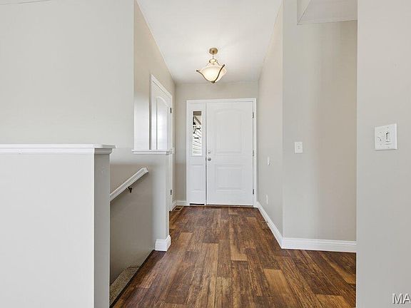 4th image of 709 Talon Dr