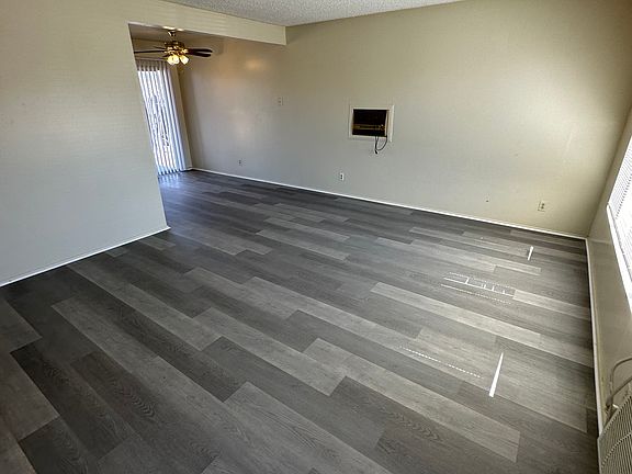 4th image of 58658 Barron Dr