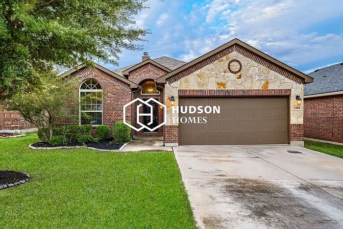 1205 Ashley Dr