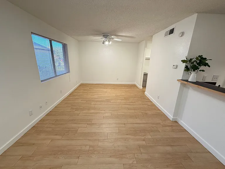 24 Flats Apartments — Photo 12