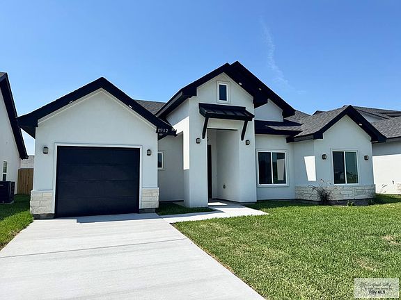 2nd image of 17982 Spruce Dr