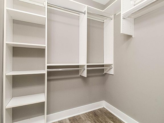 5th image of 6533 E Jefferson Ave #434