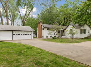 1152 89th Ave NE, Blaine, MN 55434