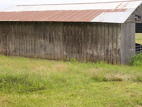 3rd image of 540 Reindeer Road