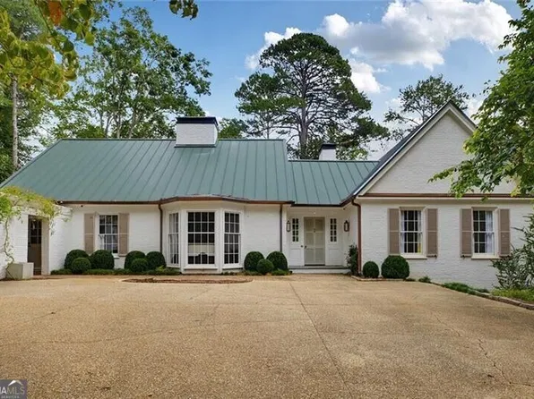4061 Glen Devon Dr NW, Atlanta, GA 30327