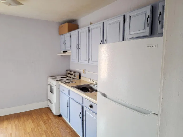 874 Kenneth Ave #REAR — Photo 3