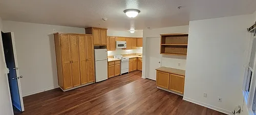 1 Bedroom, 1 Bathroom - Apartment for rent - All utilities included - 2000 p.m at San Anslemo, CA — Photo 2