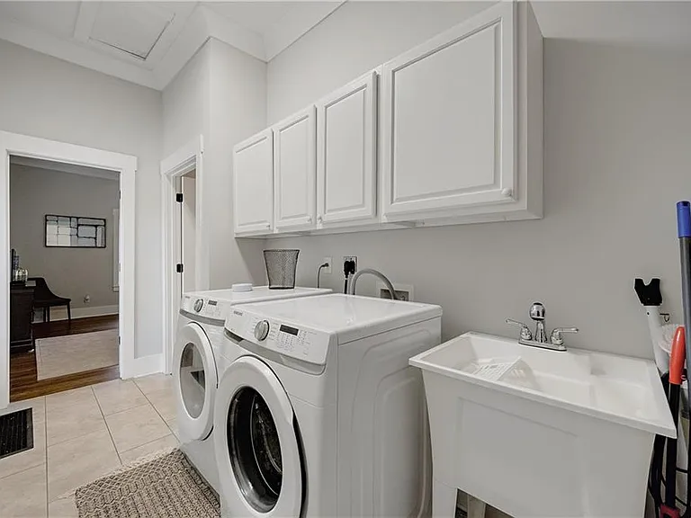 505 W Ontario Ave SW — Photo 37