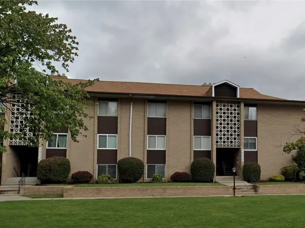 10408 N Church Dr APT 420, Parma Heights, OH 44130