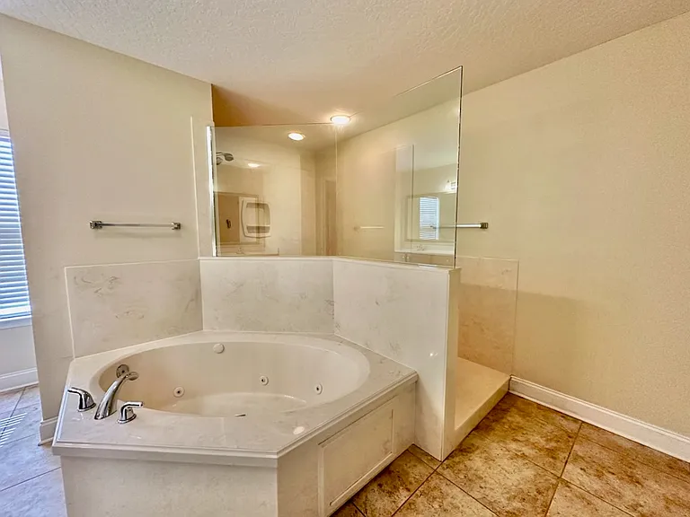 123 Trailwood Ln — Photo 9