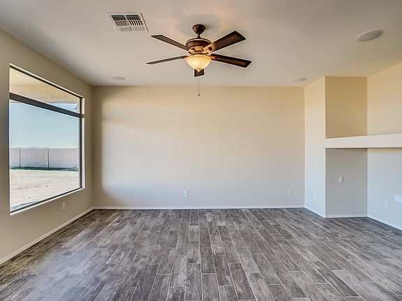 2nd image of 18397 N Larkspur Dr