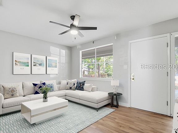 4th image of 6 Point Comfort Rd Unit 9A