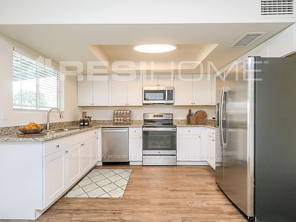 2nd image of 3154 E Diamond Ave