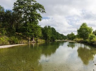 20 River Bluff Cir, Pipe Creek, TX 78063