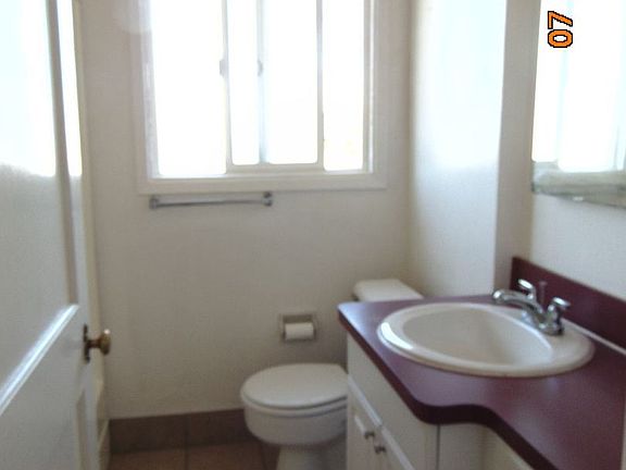 5th image of 347 38th St #347