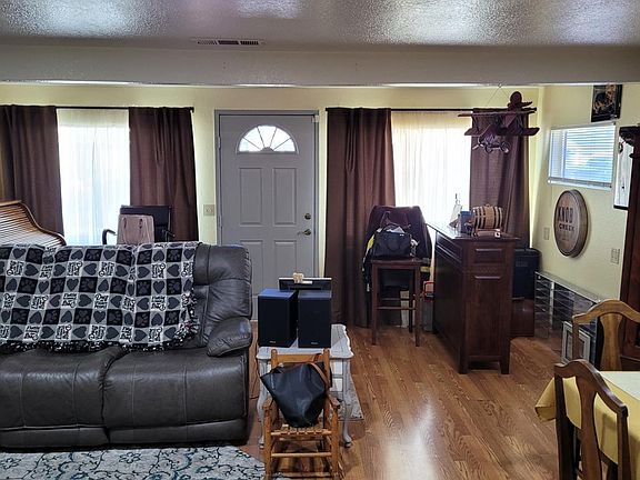 3rd image of 3725 San Joaquin Ave