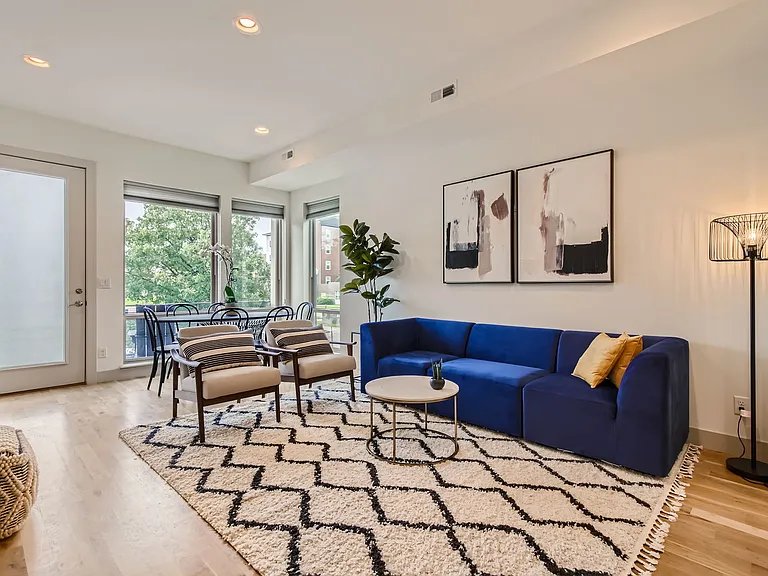 2407 Court Pl — Photo 4