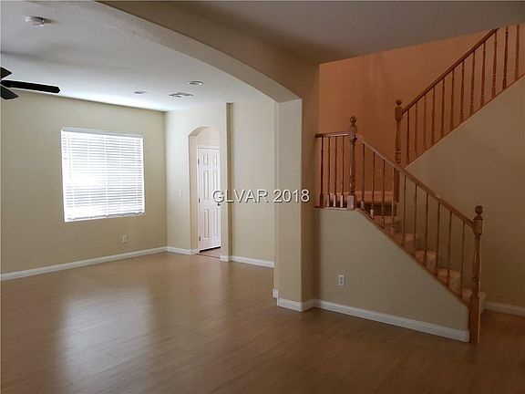 3rd image of 5521 Grey Pointe St