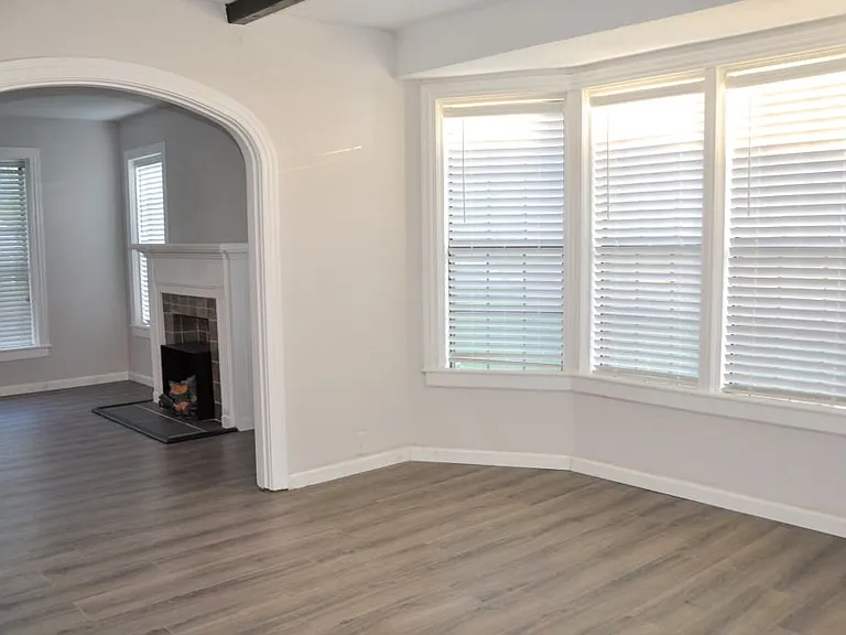 114 Yates St — Photo 7