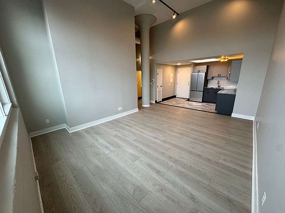 2nd image of 275 Chapel St #O4c